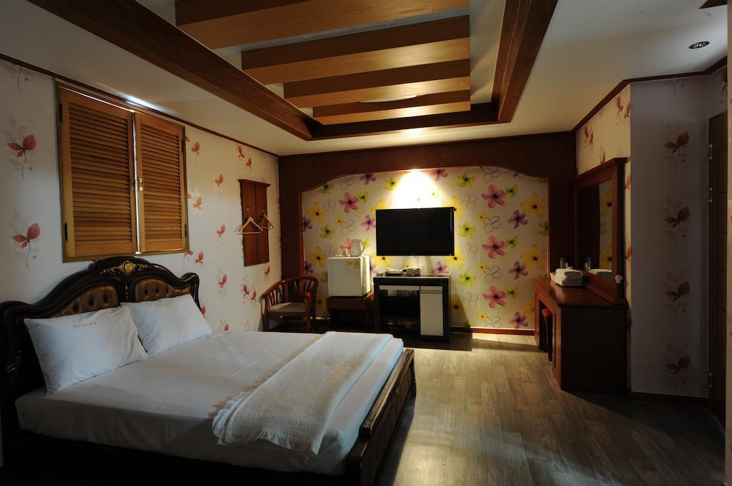 Galleria Hotel อันดง ภายนอก รูปภาพ